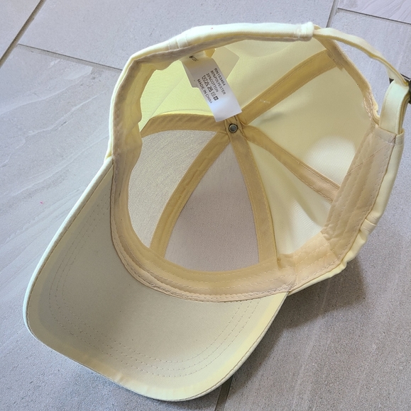 Yellow Hat - Picture 4 of 4